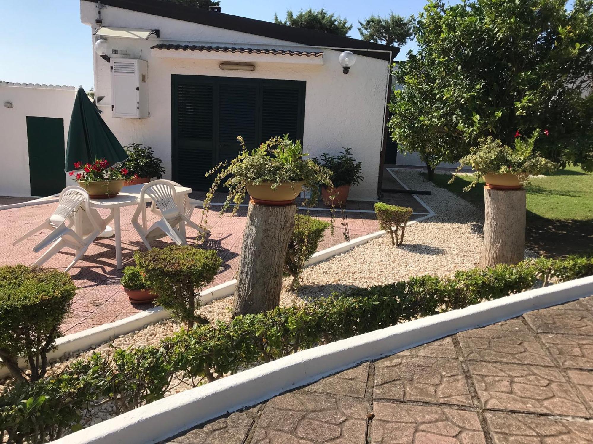 Villa Il Carrubo - Basilicata بيستيشي المظهر الخارجي الصورة