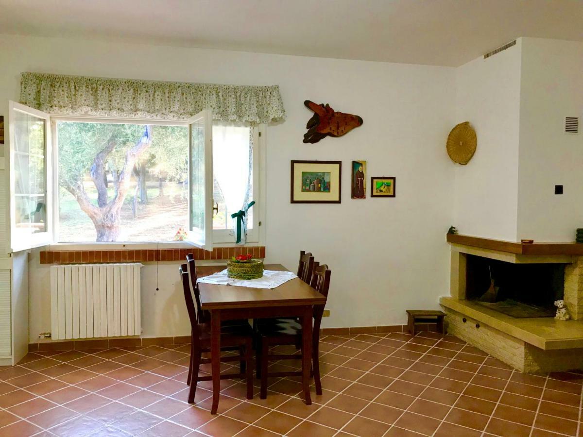 Villa Il Carrubo - Basilicata بيستيشي المظهر الخارجي الصورة