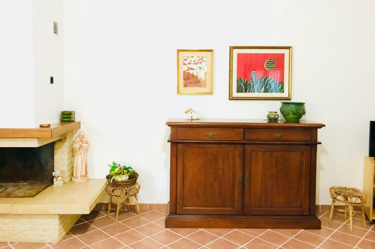 Villa Il Carrubo - Basilicata بيستيشي المظهر الخارجي الصورة